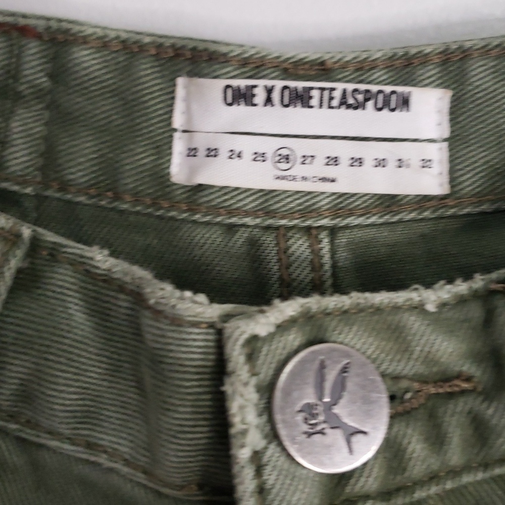 One x one teaspoon women's high waisted 2"inseam green shorts 26 - Picture 3 of 4